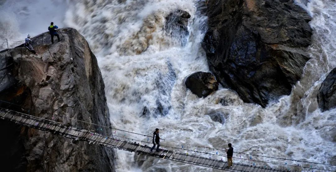 中国十大最自虐徒步路线,中国十大经典徒步线路