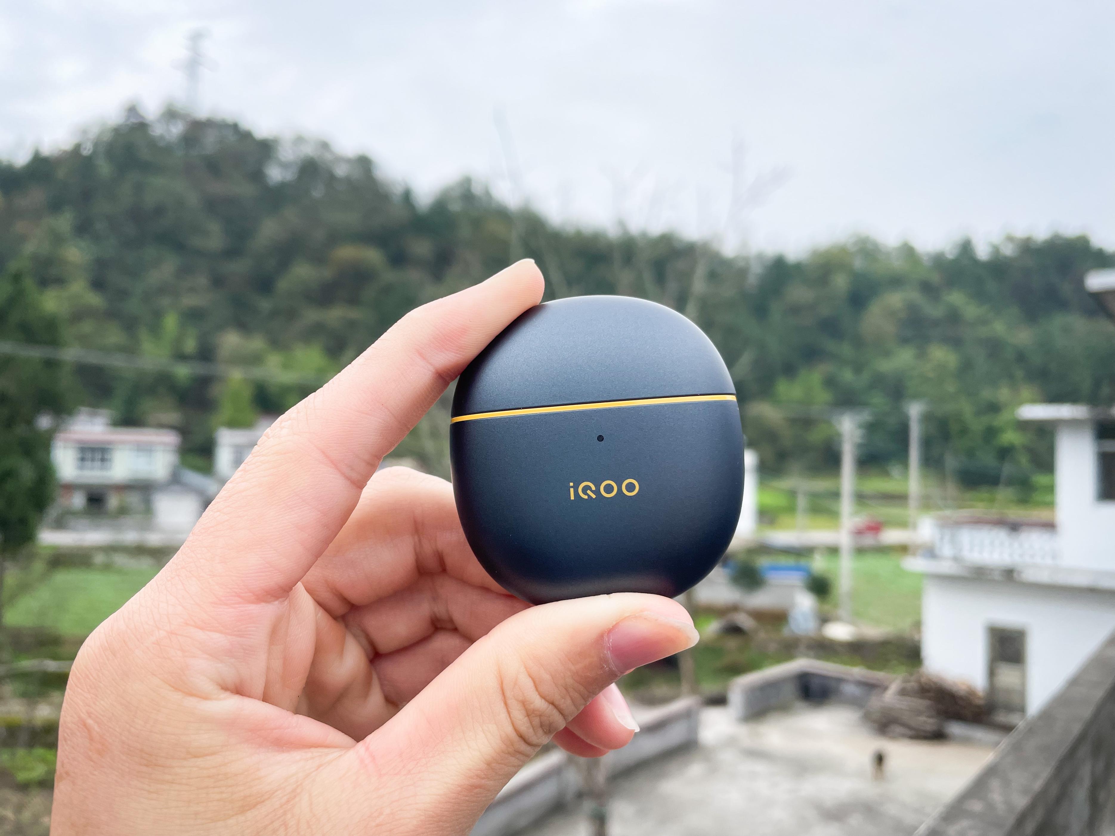 iqootwsair与vivotwsair外型一样吗,iqoo蓝牙耳机赛道版和传奇版区别