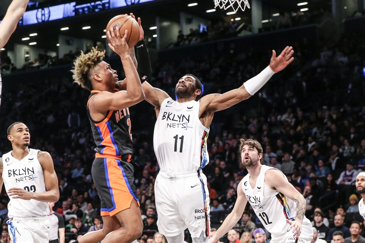 拉塞尔一打欧文就来劲,欧文单换拉塞尔