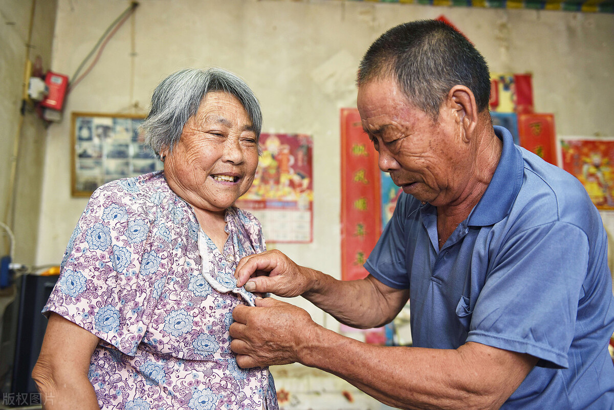 在村里被人看不起该怎么办？做到这几点，做一个受尊重的人