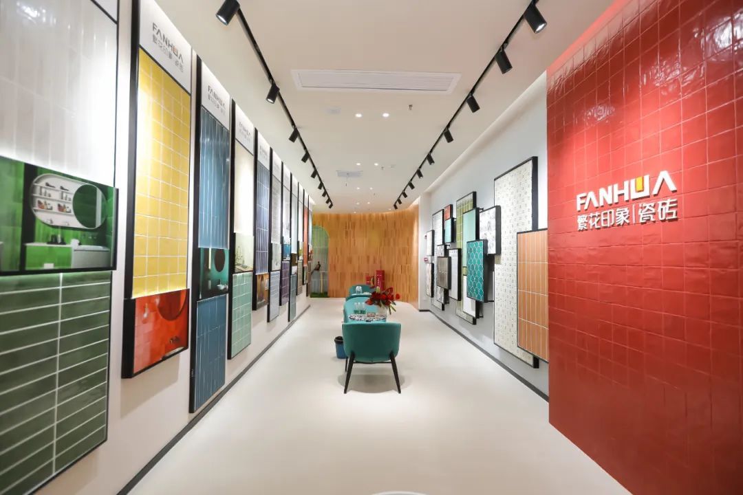 官宣丨繁花印象获“年度艺术花砖创领品牌”和“专精特新”TOP30