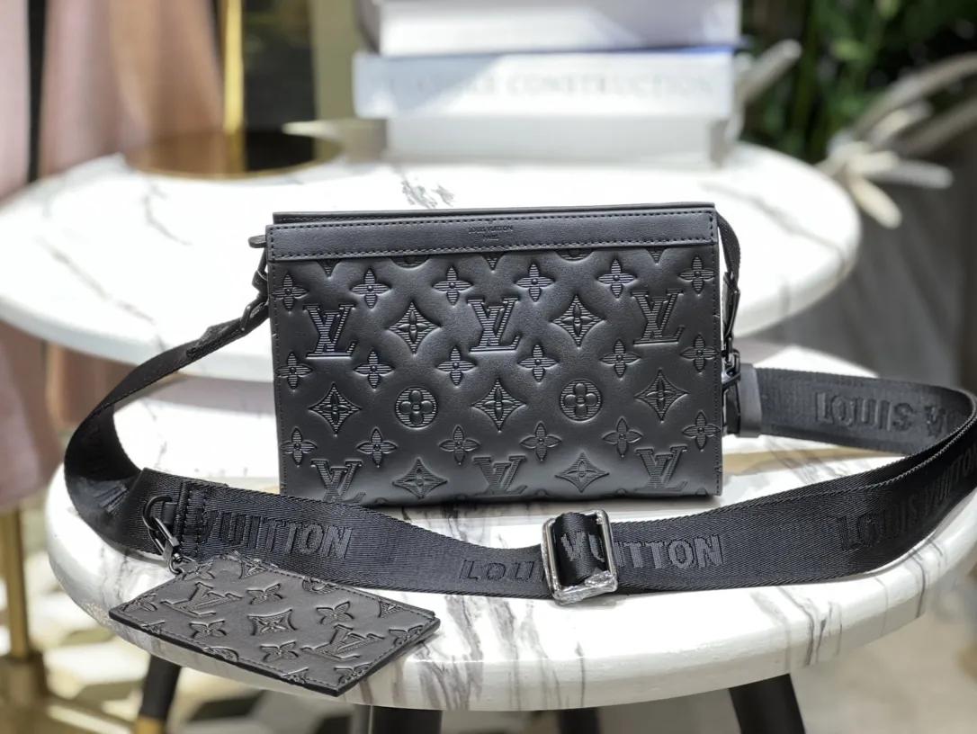 lv腰带的风格,lv腰带印花有规律吗