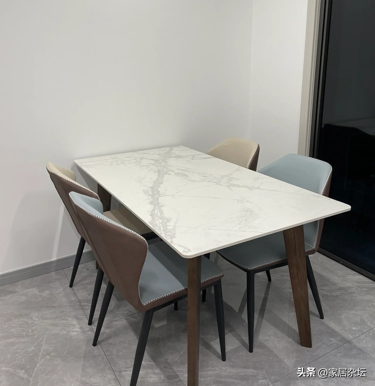 你知道怎么区分岩板餐桌的好坏吗,岩板餐桌会看起来很廉价吗