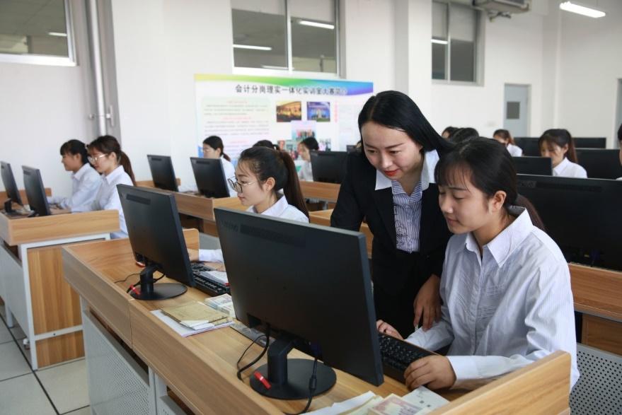 潍坊学院经营管理学院,潍坊职业学院连锁经营与管理