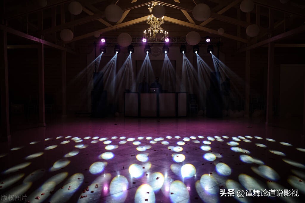 成都娱乐设施月收入,成都舞厅一年收入