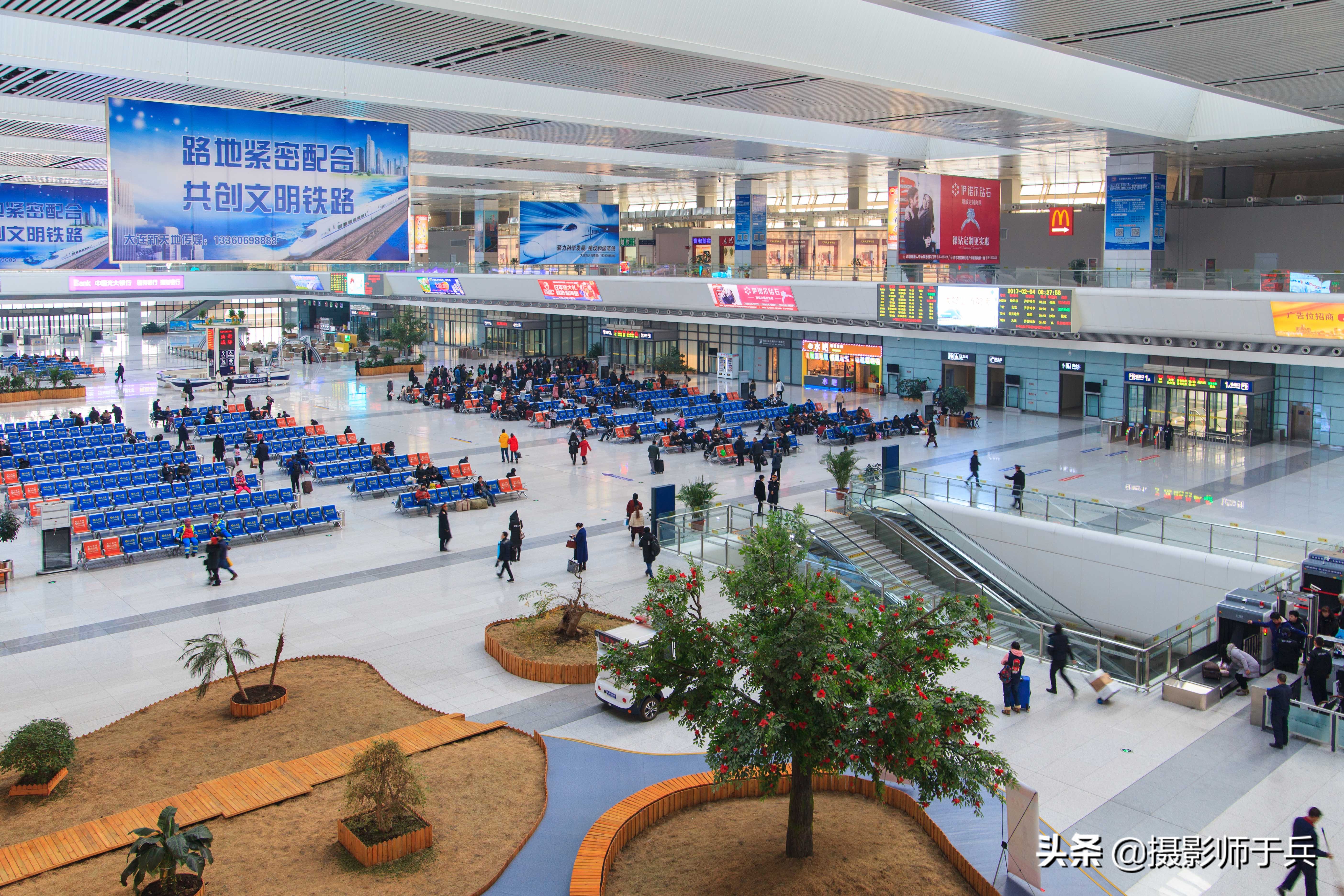 大庆西站，一座行宫半座城