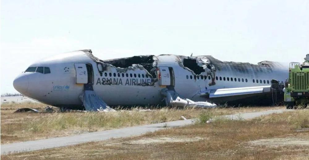 韩亚航空214航班失事模拟视频,亚航坠机事件视频