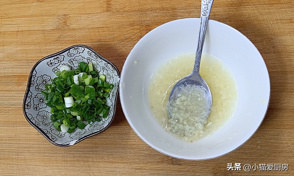 武汉热干面芝麻酱用水调还是油调,正宗武汉热干面怎么做好吃