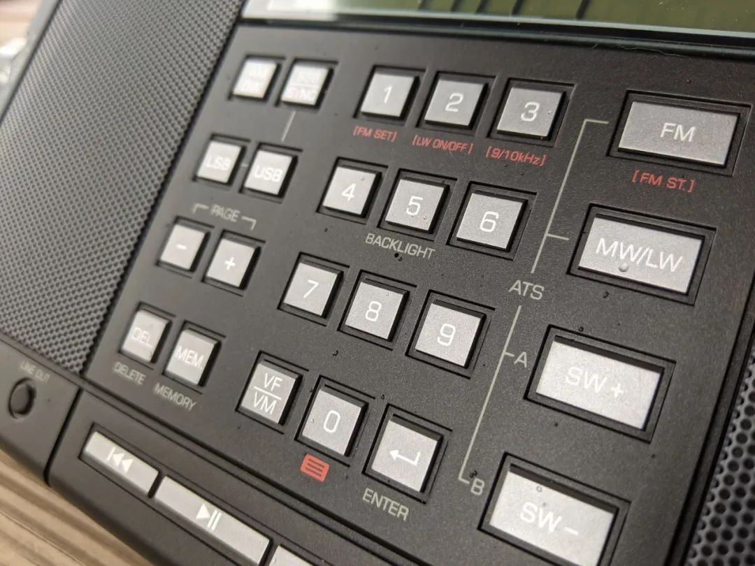 德生收音机短波最好的一款,德生收音机最耐用的型号