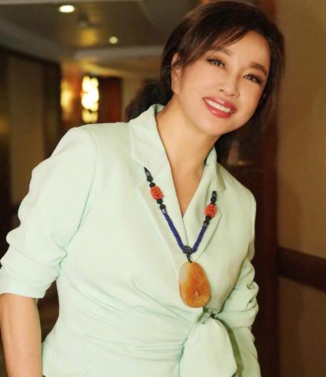 刘晓庆一生中经历了5段婚姻,刘晓庆和她的五个男人的爱恨情仇