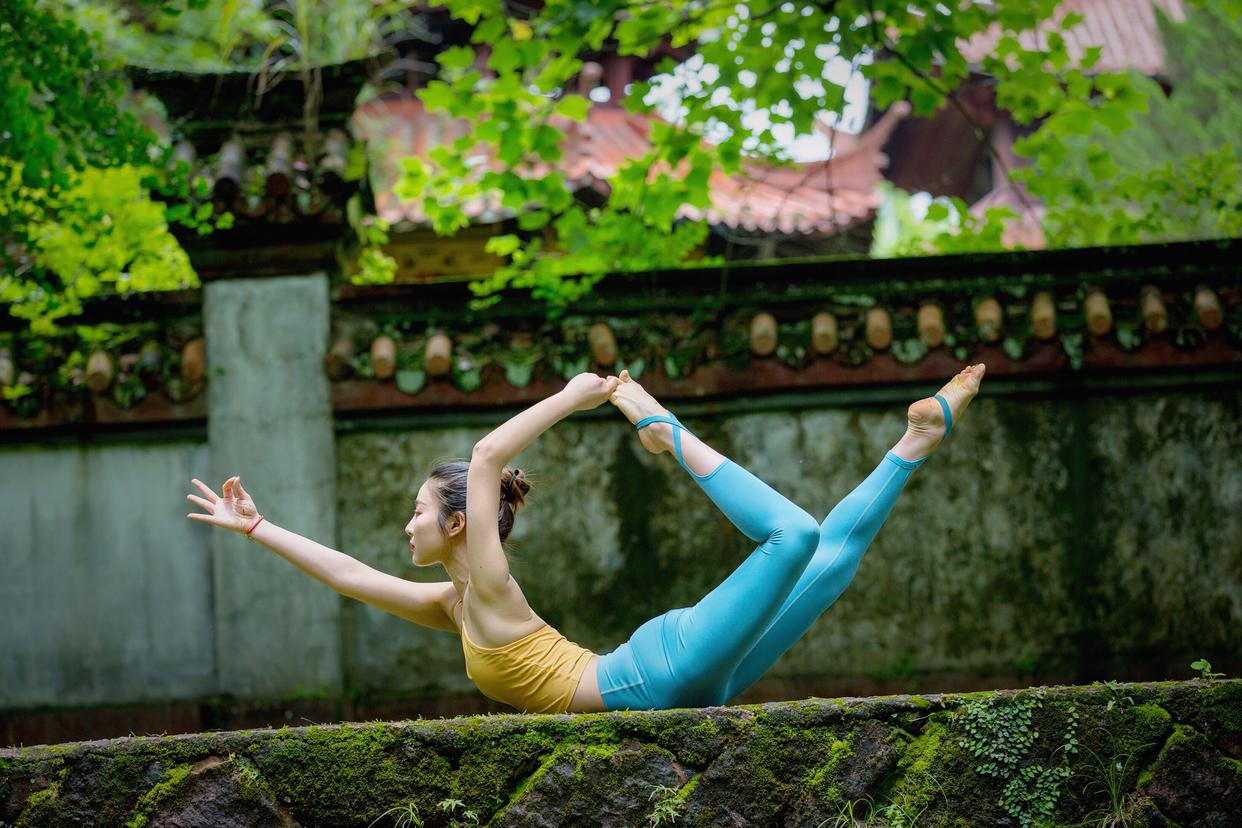 头顶头发稀疏露头皮治疗,头顶稀疏露头皮怎么办