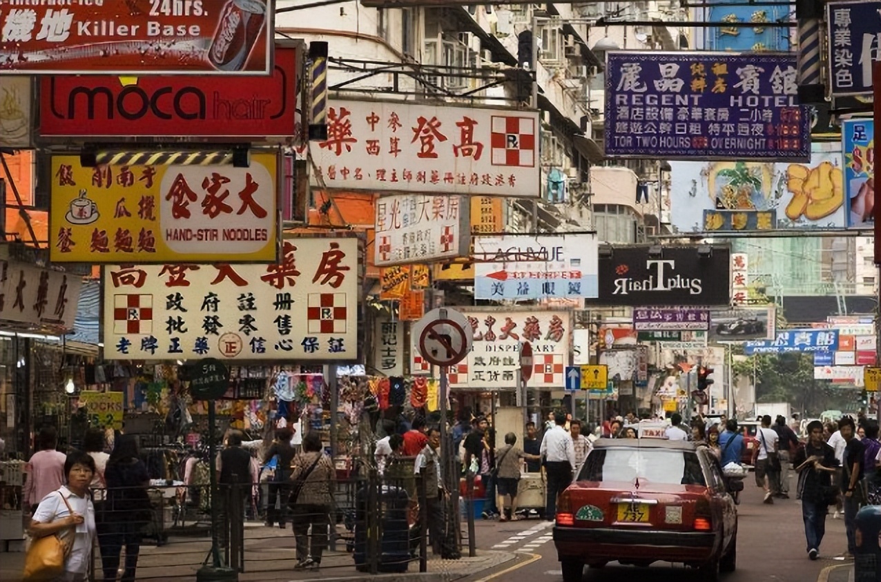 港珠澳大桥为什么车流那么少,港珠澳大桥实际意义何在车流稀少
