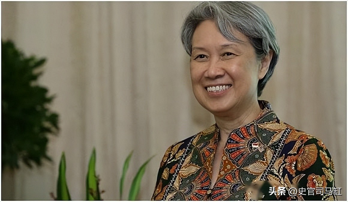 新加坡第一夫人何晶，拯救淡马锡集团，让新加坡经济焕发新机