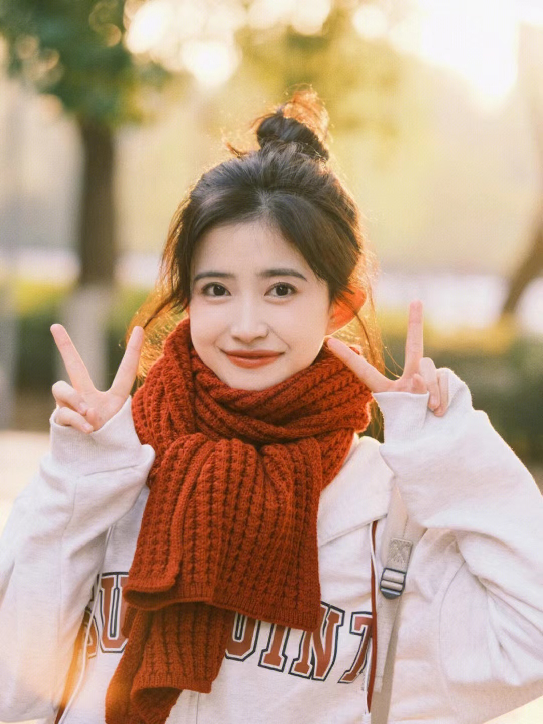 冬天在户外怎么拍照姿势好看,秋冬季拍照姿势技巧风景