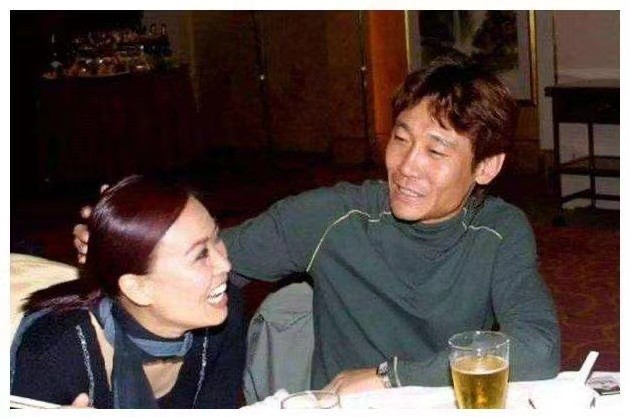 好男人孟桐,那英和孟桐牵手视频