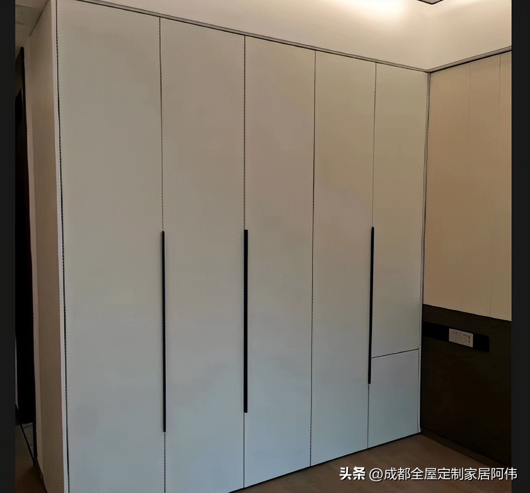 厂家定制衣柜家具价格,厂家定做衣柜多少钱一平方成都