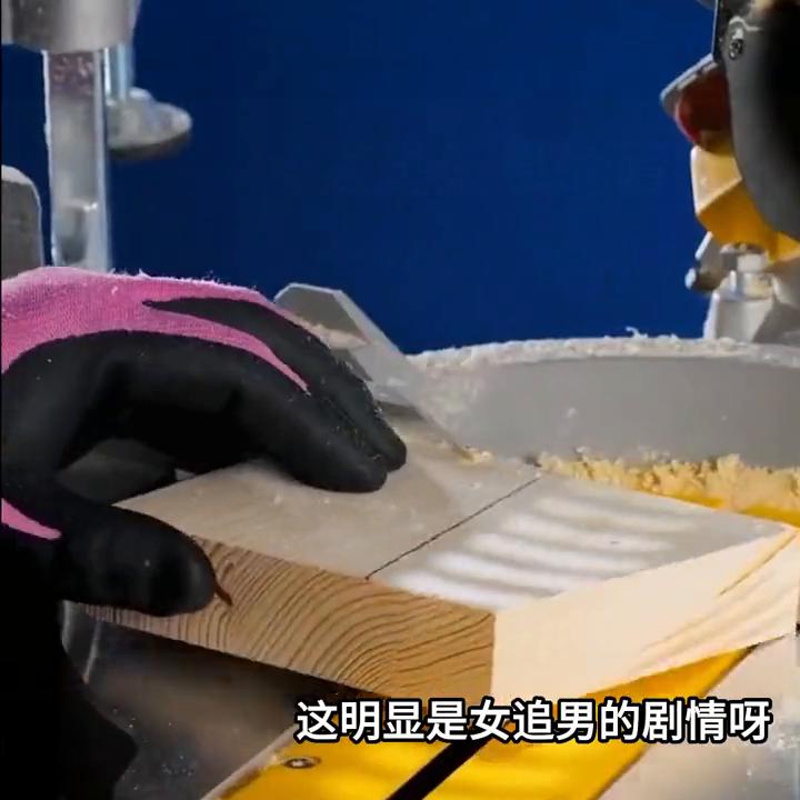 舔了校花999天突然不舔了，她却急了！#宝藏小说