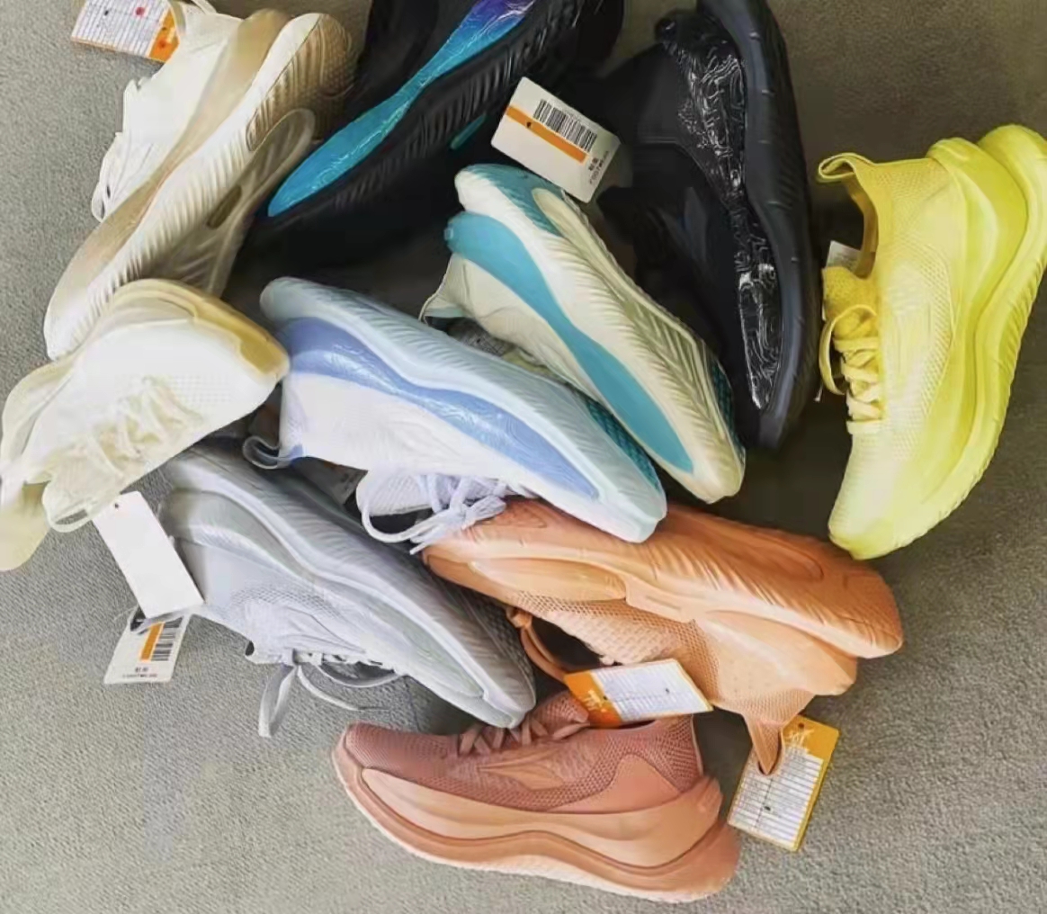 黑马来袭！361度后卫鞋帅翻，洞洞鞋好评，休闲款撞脸库里8？