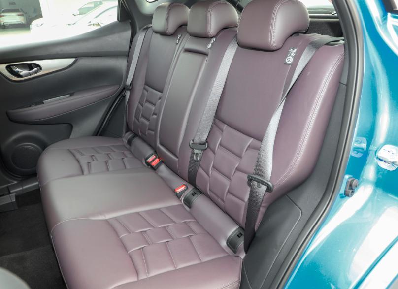 7万级最热门的两款suv该怎么选,10万块能买中型suv不妨看看这几款