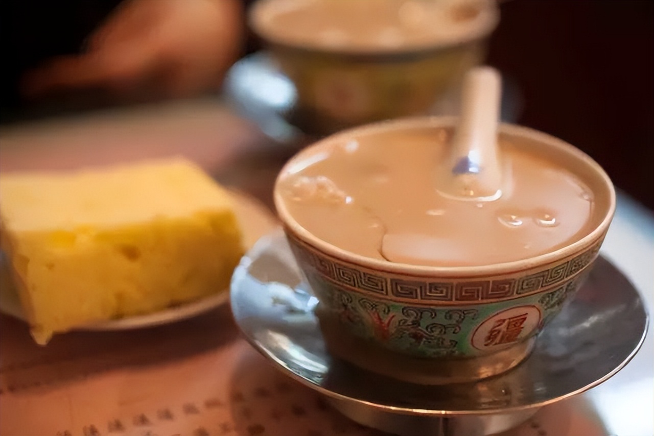 街边榨芝麻油的是真的油吗,街边现磨芝麻油骗局