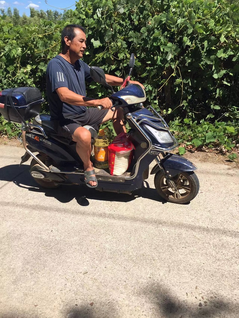 20年如一日免费为村民“代购”