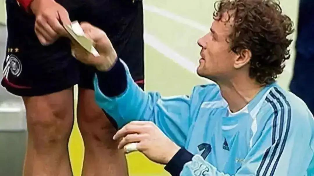 偷窃、下毒、车震、巫术，还有性放纵：世界杯历史上的冷故事