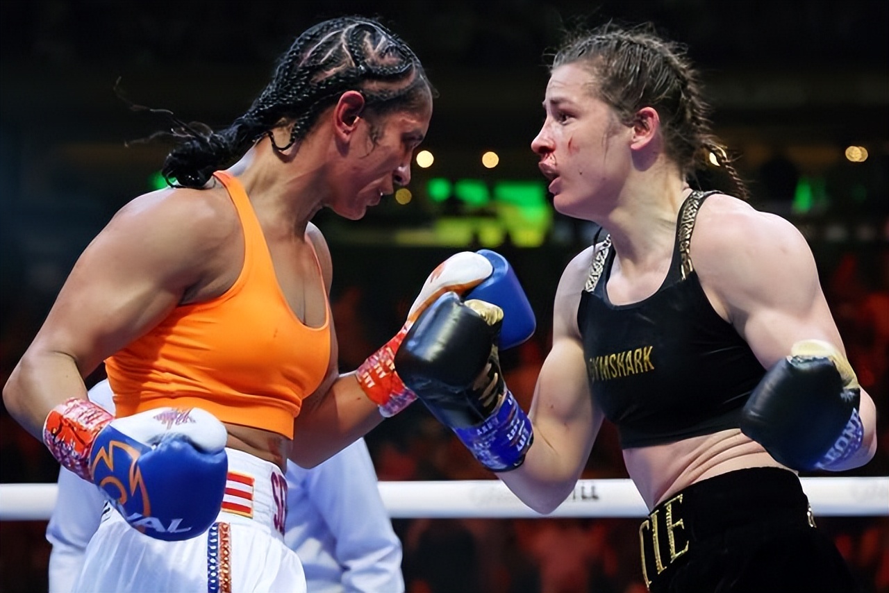 拳击黑哨事件女子,帕奎奥女子格斗比赛