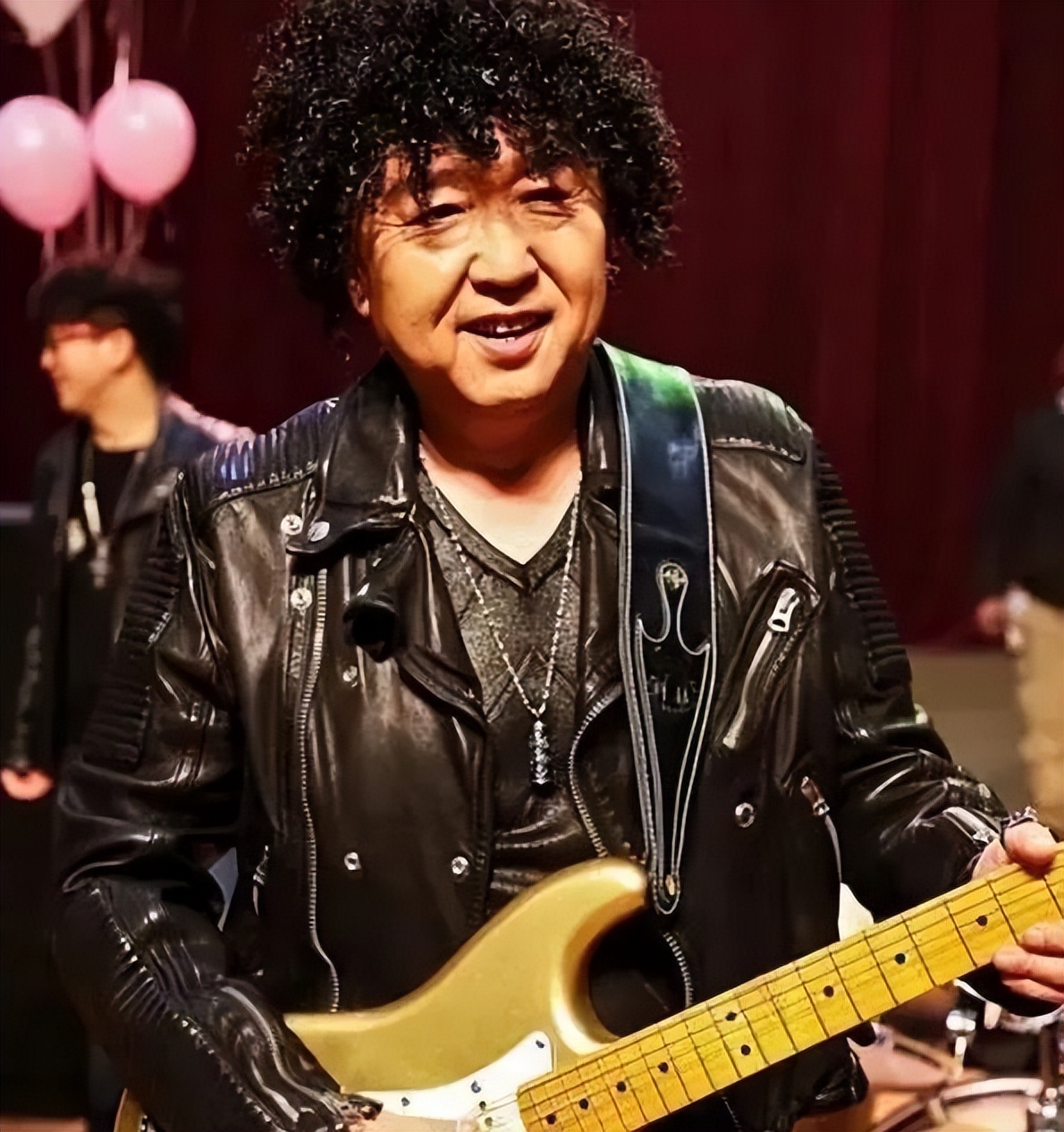 于谦相声论职业,于谦说相声赚钱多还是演戏赚钱多