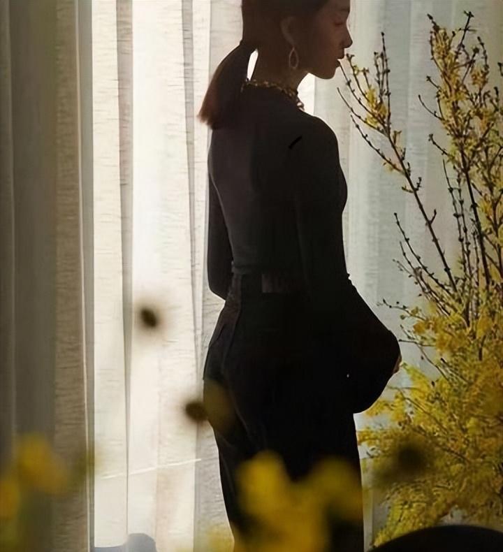 90后小伙遇到70后女子,90后小伙与80岁老人谈恋爱被抓