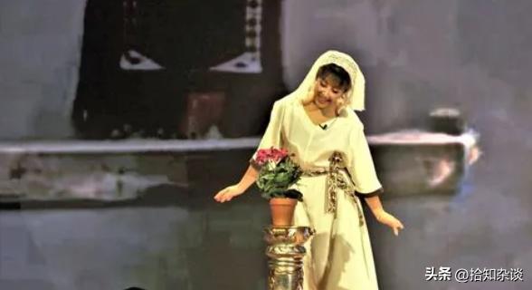 西区故事歌剧,西区故事音乐剧讲了什么