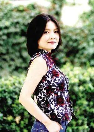 惊艳一个时代却消失的12位明星,11位女星今昔对比