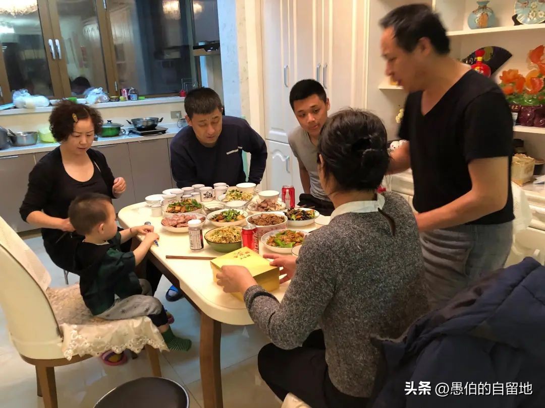 因为我是世上少见的双性人,注定了我无法走出生活的阴霾