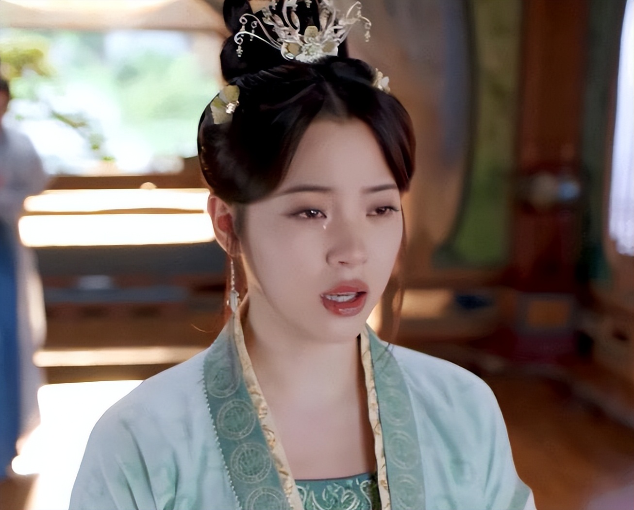 那些扮丑年轻却美若天仙女明星,曾经被嫌弃长得丑的女星