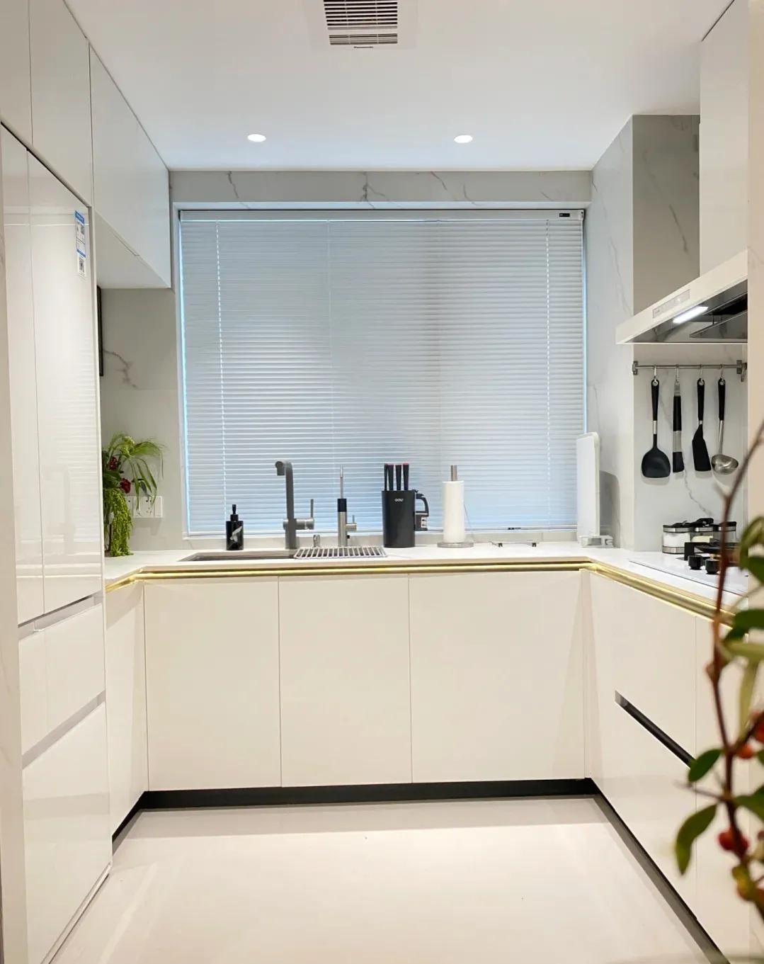 近日浙江一女子晒出自建房,辽宁一女子晒160新家装修