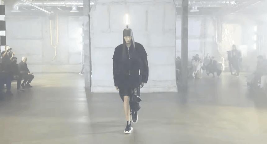 奢侈大牌推出大葱包、黄瓜包？！网友吐槽：蘸酱吃咱能炫几个…