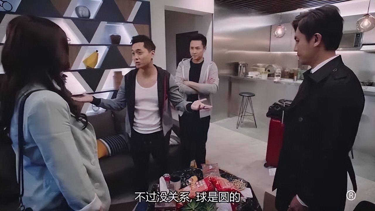 4集就下线8人，演员大换血，刚播就上17个热搜，《法证5》真爆了