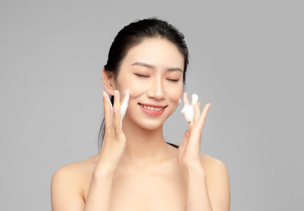 老年人脸上长老年斑是怎么回事,老年人长老年斑对身体有影响吗