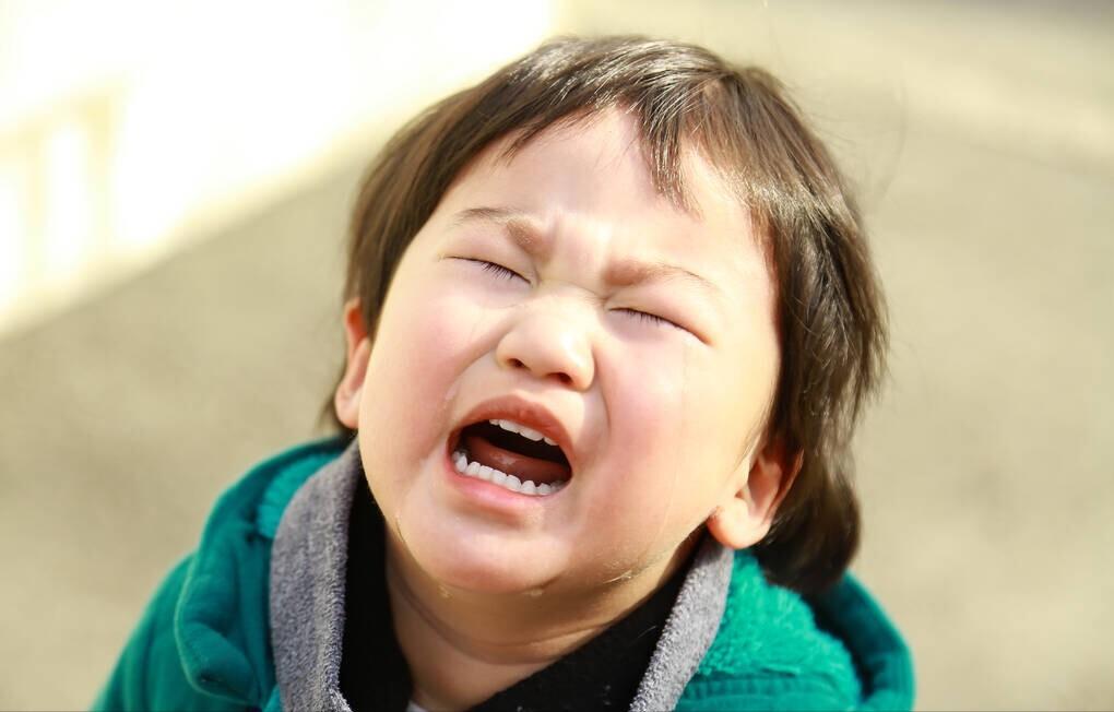 孩子动不动就哭怎么办?家长了解背后的原因后,用对方法轻松应对