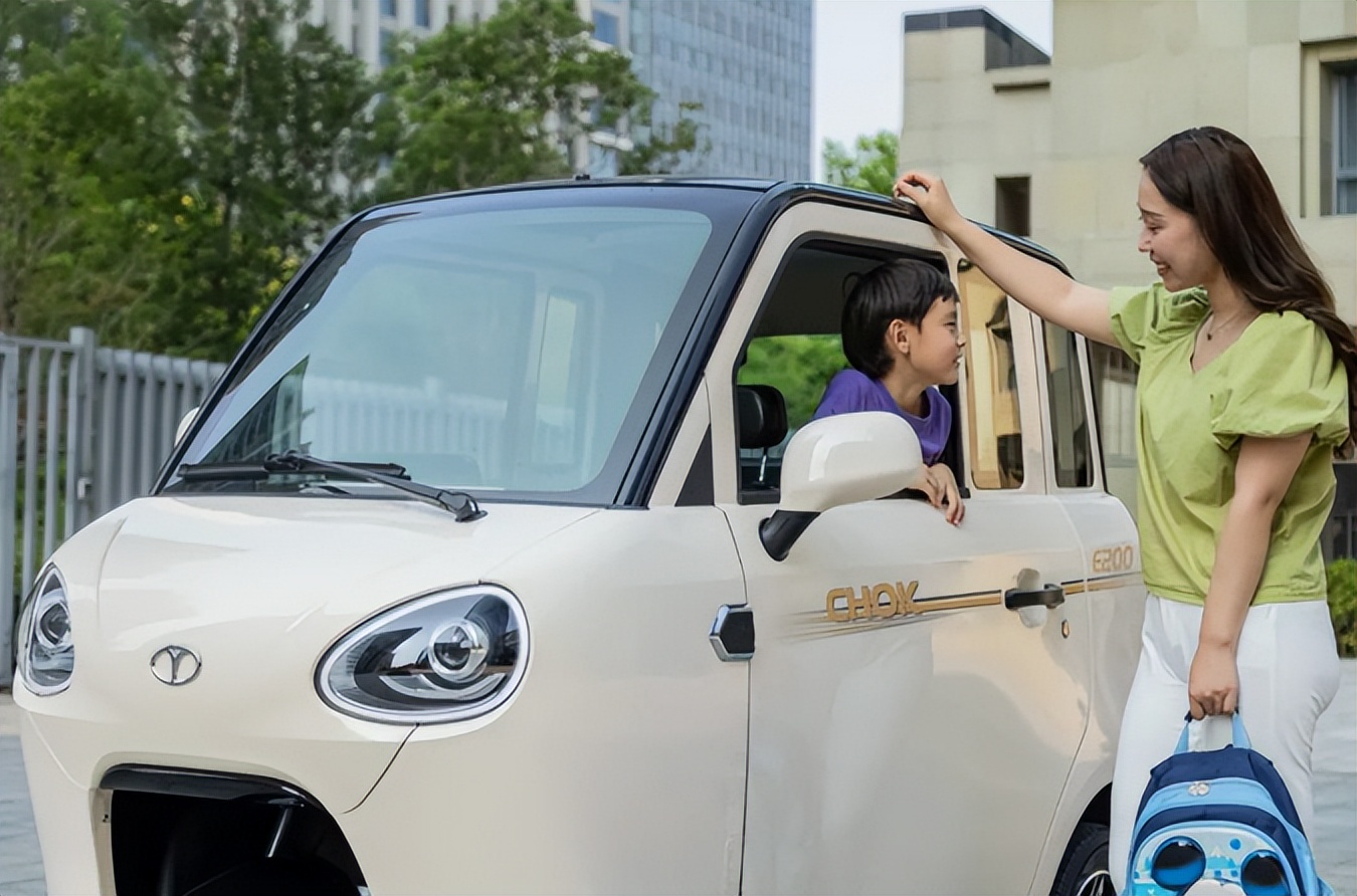 大阳载客三轮车新款,大阳封闭三轮车最新款