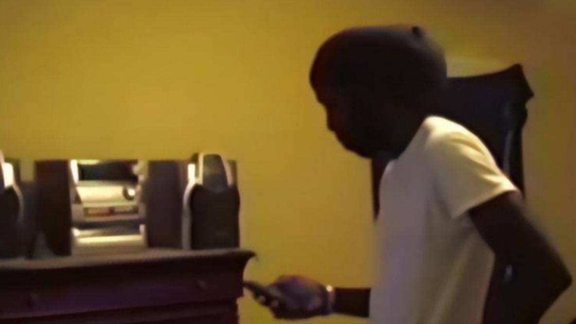 2006年,美国黑人小伙喜中3000万彩票,3年后尸体在水泥中被发现