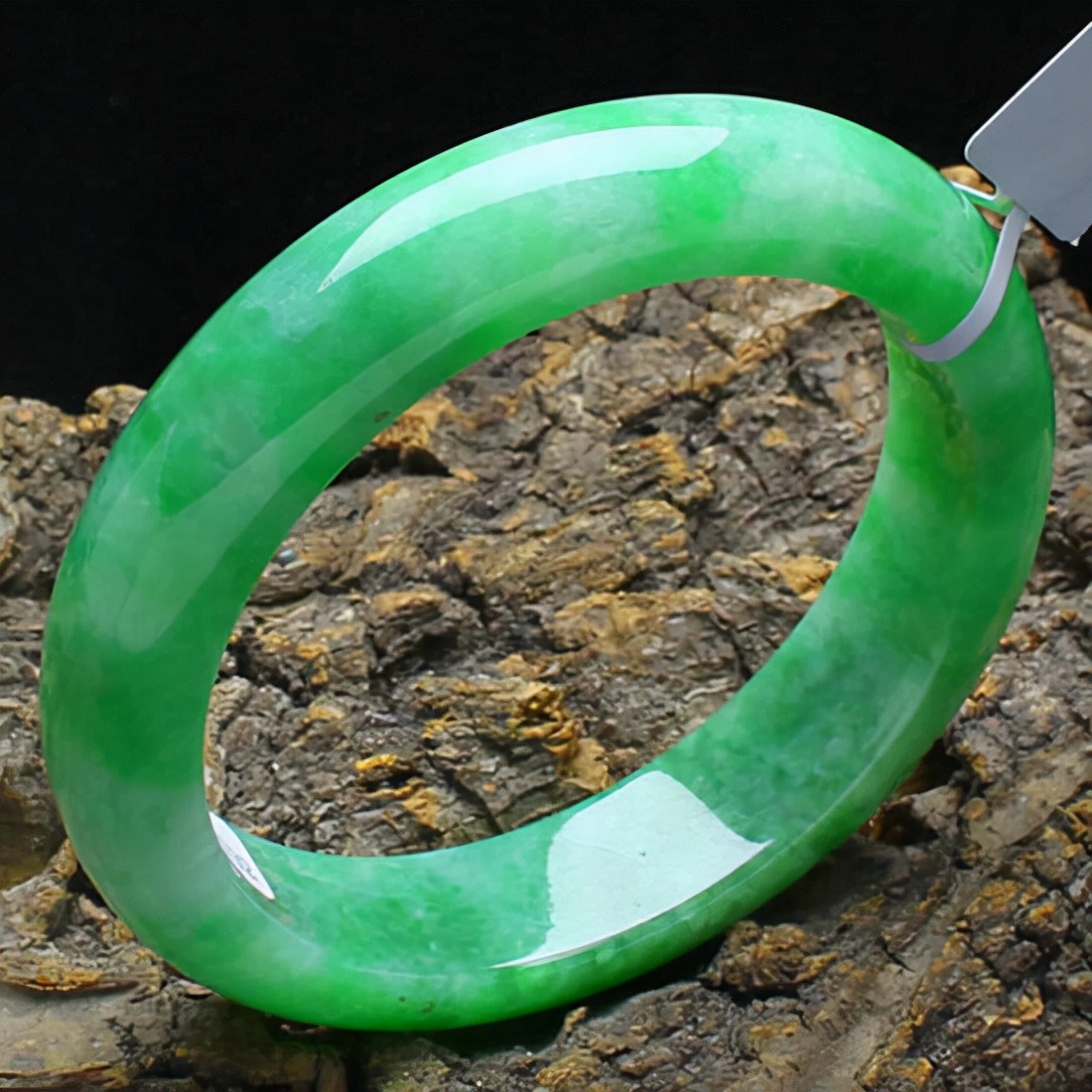 翡翠a货是什么意思鉴别方法,翡翠的高货a货分别指什么