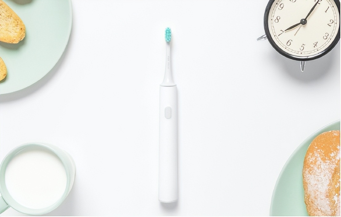 每天用电动牙刷对牙齿有什么影响,电动牙刷加冲牙器会对牙齿损害吗