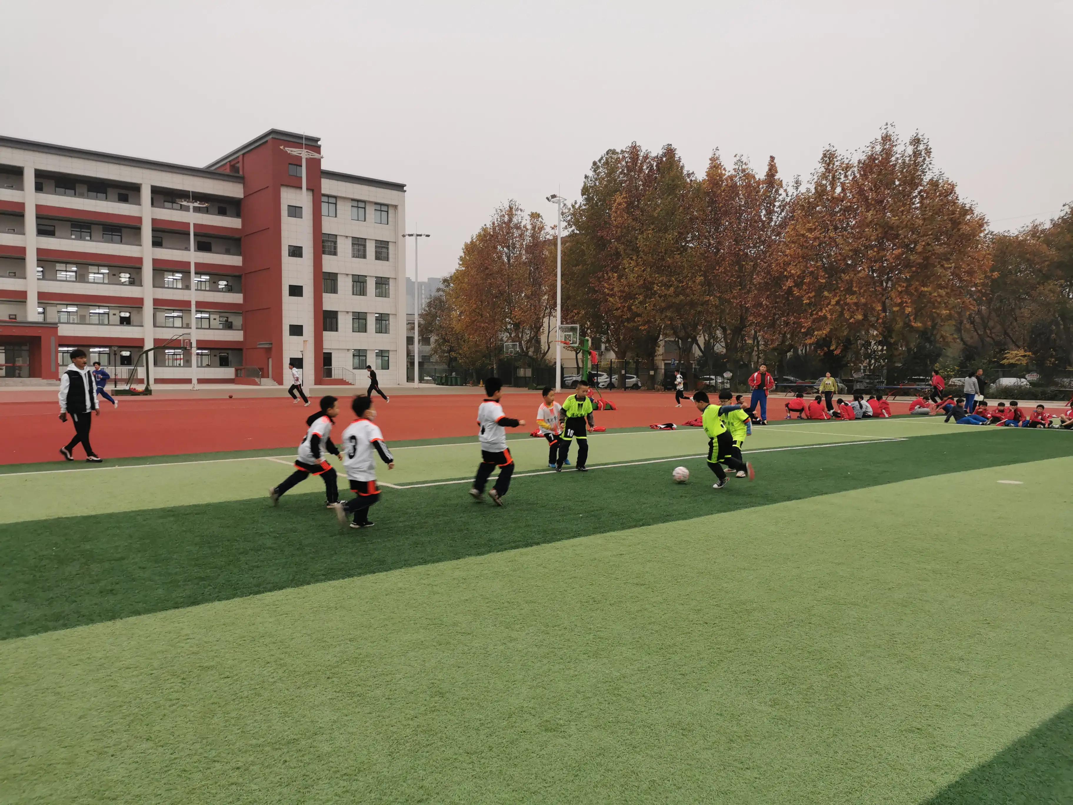 快乐足球炫动梦想,渭南高新区高新杯足球联赛