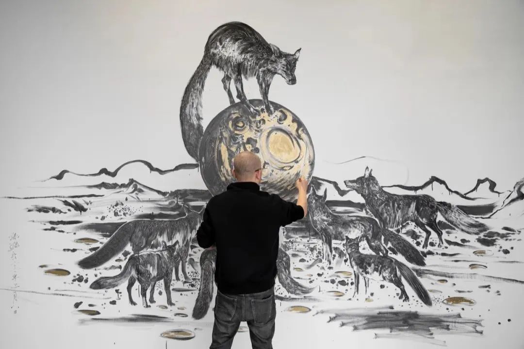 隔离酒店被困男子,疫情期间被困在上海隔离酒店