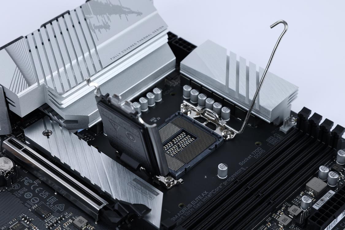 技嘉b760m-d入门主板能选择吗,b760小雕d4带不带wifi