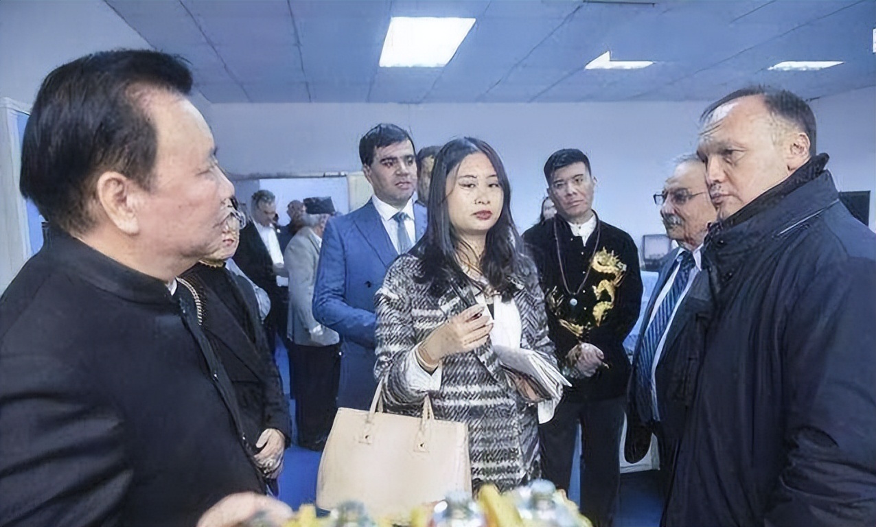 电池大王钟馨稼为美国捐款,电池大王钟馨稼近期状况