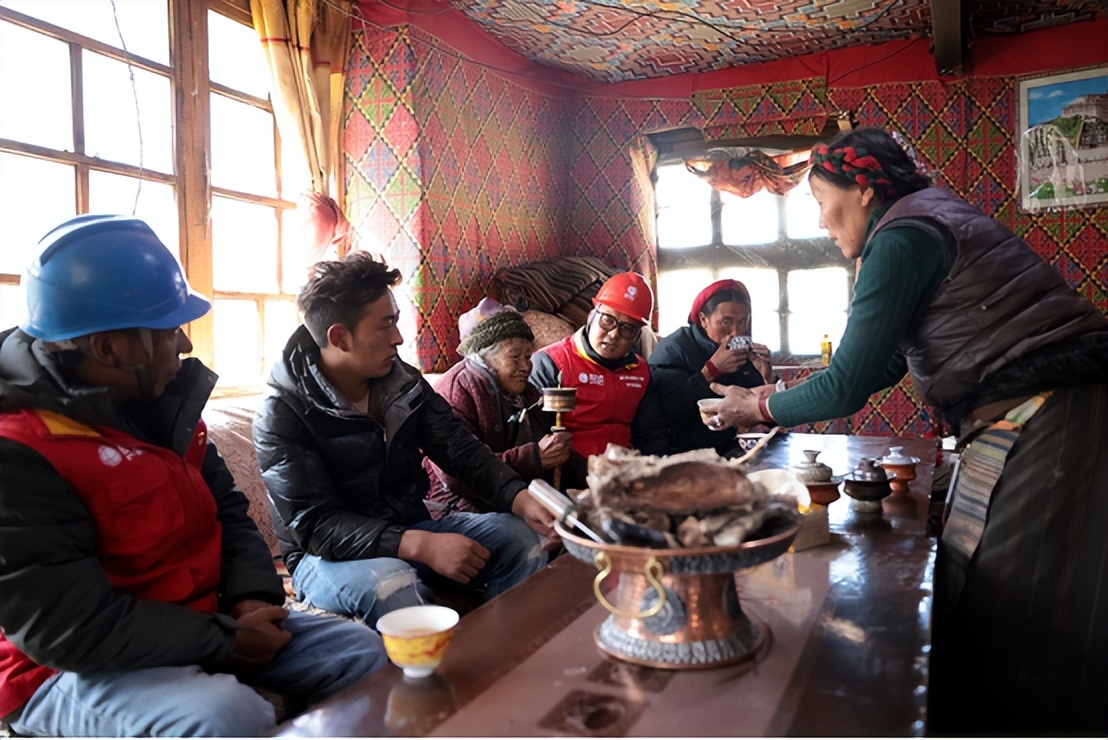 *藏西**墨竹：电网升级忙牧民生活甜