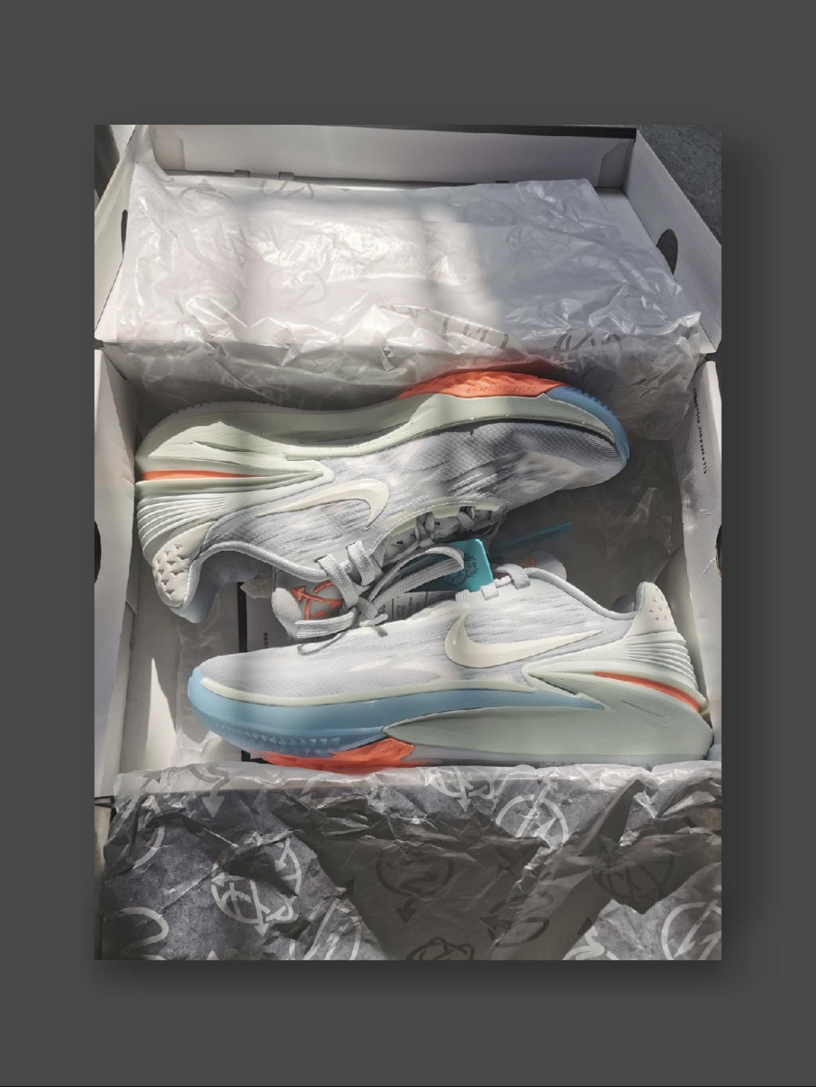 耐克篮球鞋gt水蜜桃,nikeairzoomg.t.cut2篮球鞋测评