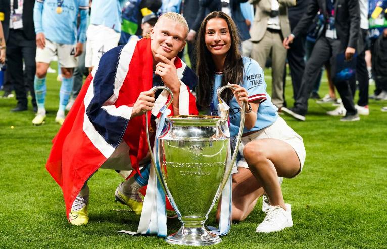 哈兰德女友身材照,哈兰德的女友