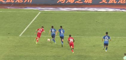 冯劲上港首球,冯劲广州恒大过人